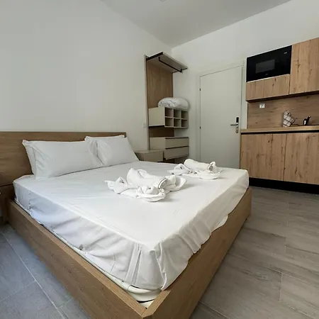 Guest house The Collective 3*