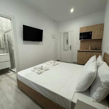 Гостевой дом The Collective Слима